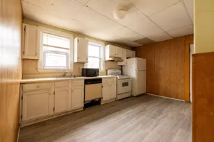 79 Illinois Ave, Somerville, MA 02145 - Photo 21