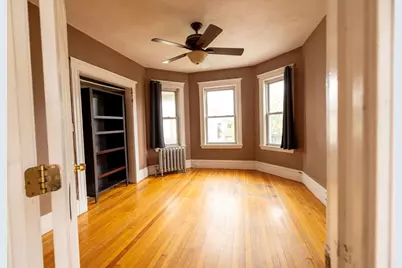 7-9 Illinois Ave, Somerville, MA 02145 - Photo 15