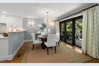 279 Nahanton St #279, Newton, MA 02459 - Photo 9