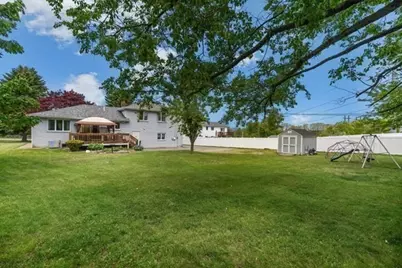 394 Lees River Avenue, Somerset, MA 02725 - Photo 3