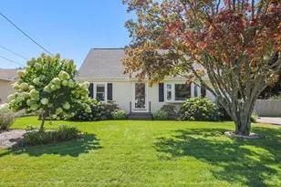 17 Jean Dr, Seekonk, MA 02771 - Photo 1