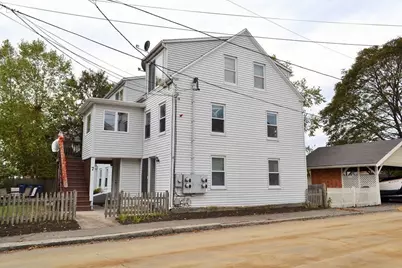 7 Harris St #1R, Salem, MA 01970 - Photo 1