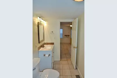 7 Harris St #1R, Salem, MA 01970 - Photo 5