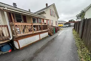116 Quebec St, Lowell, MA 01852 - Photo 5