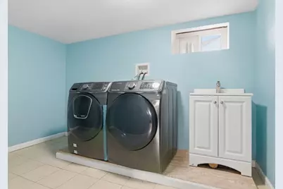 334 Sea St, Quincy, MA 02169 - Photo 23