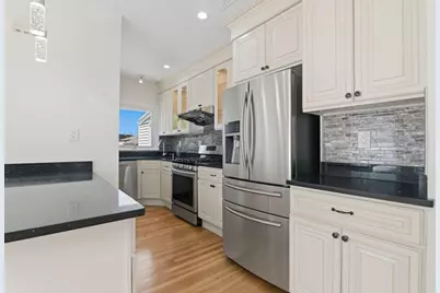 334 Sea St, Quincy, MA 02169 - Photo 13