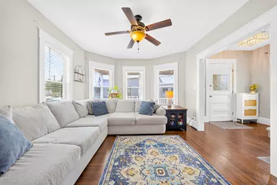 542 Shirley St, Winthrop, MA 02152 - Photo 3