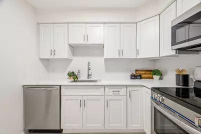 595 Revere Beach Pkwy #40, Revere, MA 02151 - Photo 5