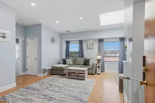 21 Linden St, Quincy, MA 02170 - Photo 3