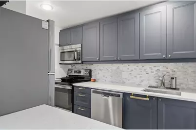 21 Linden St #421, Quincy, MA 02170 - Photo 9