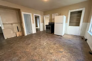 52 Crystal St, Worcester, MA 01603 - Photo 3