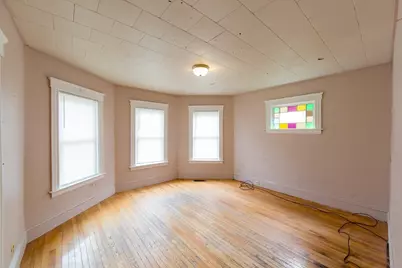 52 Crystal St #1, Worcester, MA 01603 - Photo 3