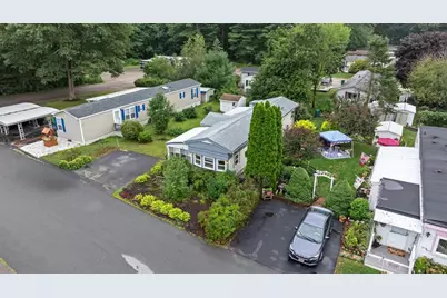 33 Hilltop Rd, Plainville, MA 02762 - Photo 3