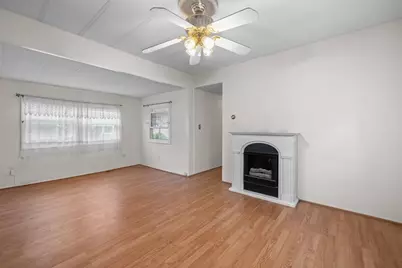 33 Hilltop Rd, Plainville, MA 02762 - Photo 9