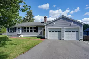 32 Lantern Ln, Burlington, MA 01803 - Photo 3