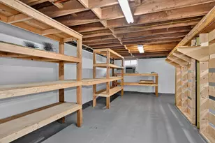 32 Lantern Ln, Burlington, MA 01803 - Photo 25