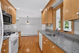 32 Lantern Ln, Burlington, MA 01803 - Photo 11