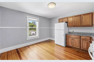 941 Lakeview Ave, Lowell, MA 01850 - Photo 23