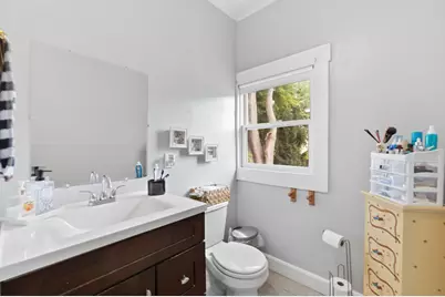 941 Lakeview Ave, Lowell, MA 01850 - Photo 21