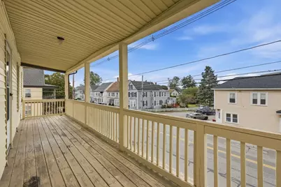 941 Lakeview Ave, Lowell, MA 01850 - Photo 15