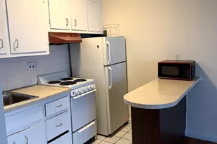 1027 Commonwealth Ave, Boston, MA 02215 - Photo 5