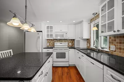 6 Jackie Dr, Millbury, MA 01527 - Photo 5
