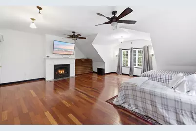 359 SE Main St, Douglas, MA 01516 - Photo 13