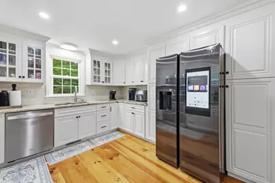 359 SE Main St, Douglas, MA 01516 - Photo 7