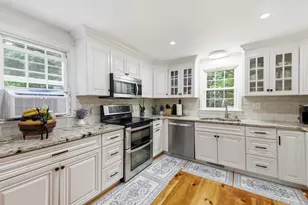 359 S E Main St, Douglas, MA 01516 - Photo 5