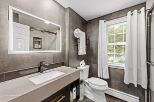 359 S E Main St, Douglas, MA 01516 - Photo 23