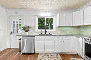30 Prospect St, Pepperell, MA 01463 - Photo 7
