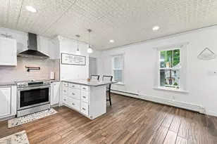 30 Prospect St, Pepperell, MA 01463 - Photo 9
