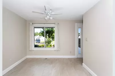 36 Stone Ridge Rd #36, Franklin, MA 02038 - Photo 5