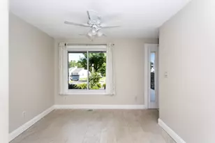 36 Stone Ridge Rd, Franklin, MA 02038 - Photo 5