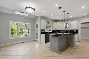 21 Coach Rd, North Attleboro, MA 02760 - Photo 11