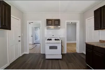 31-33 Hayden Ave, Springfield, MA 01109 - Photo 9