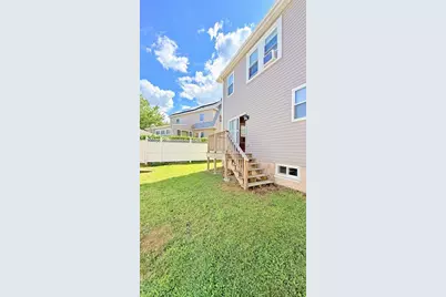 52 Oakland Ave, Quincy, MA 02170 - Photo 17