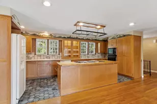 40 Mill St, Gardner, MA 01440 - Photo 9