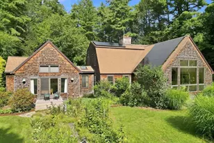 6 Brittany Ln, Easthampton, MA 01027 - Photo 3