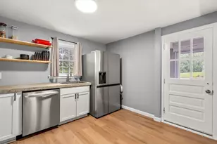16 Highland Park Rd, Rutland, MA 01543 - Photo 3