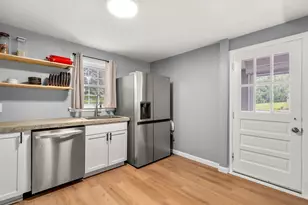 16 Highland Park Rd, Rutland, MA 01543 - Photo 3