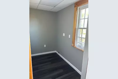 4 Crown St #1, Worcester, MA 01609 - Photo 5