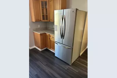 4 Crown St #1, Worcester, MA 01609 - Photo 3