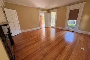 4 Crown St, Worcester, MA 01609 - Photo 11