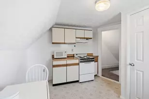 109 4th St, Leominster, MA 01453 - Photo 25