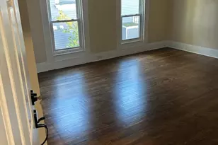 4 Crown St, Worcester, MA 01609 - Photo 7