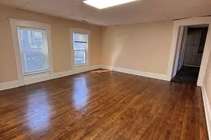 4 Crown St, Worcester, MA 01609 - Photo 7