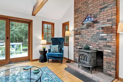 8 Golf Link Cir, Sandwich, MA 02563 - Photo 7
