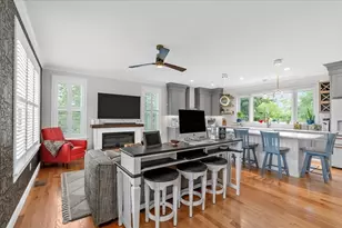 185 Locust St, Swansea, MA 02777 - Photo 11