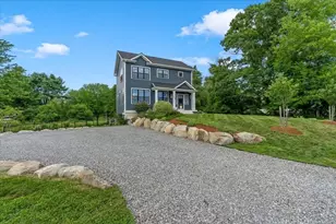 185 Locust St, Swansea, MA 02777 - Photo 5